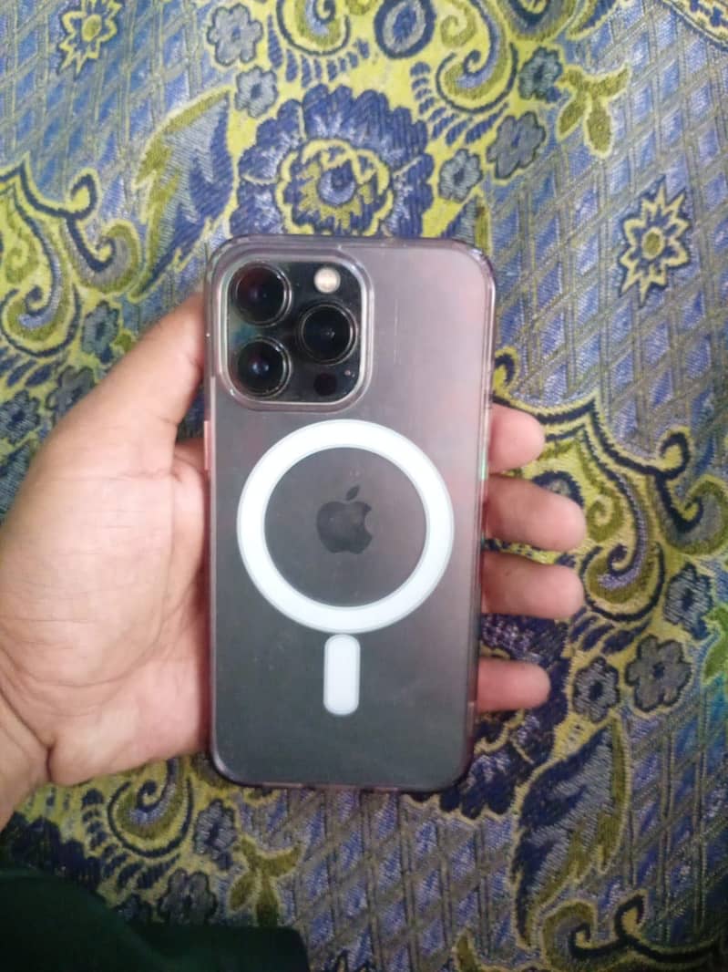Apple iPhone 13 Pro 2