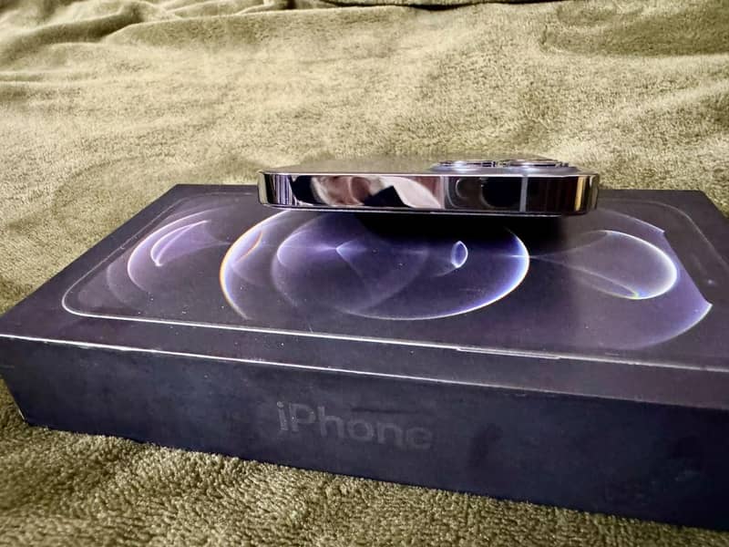 Apple iPhone 12 Pro 1