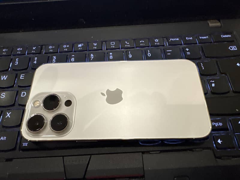Apple iPhone 13 Pro 0