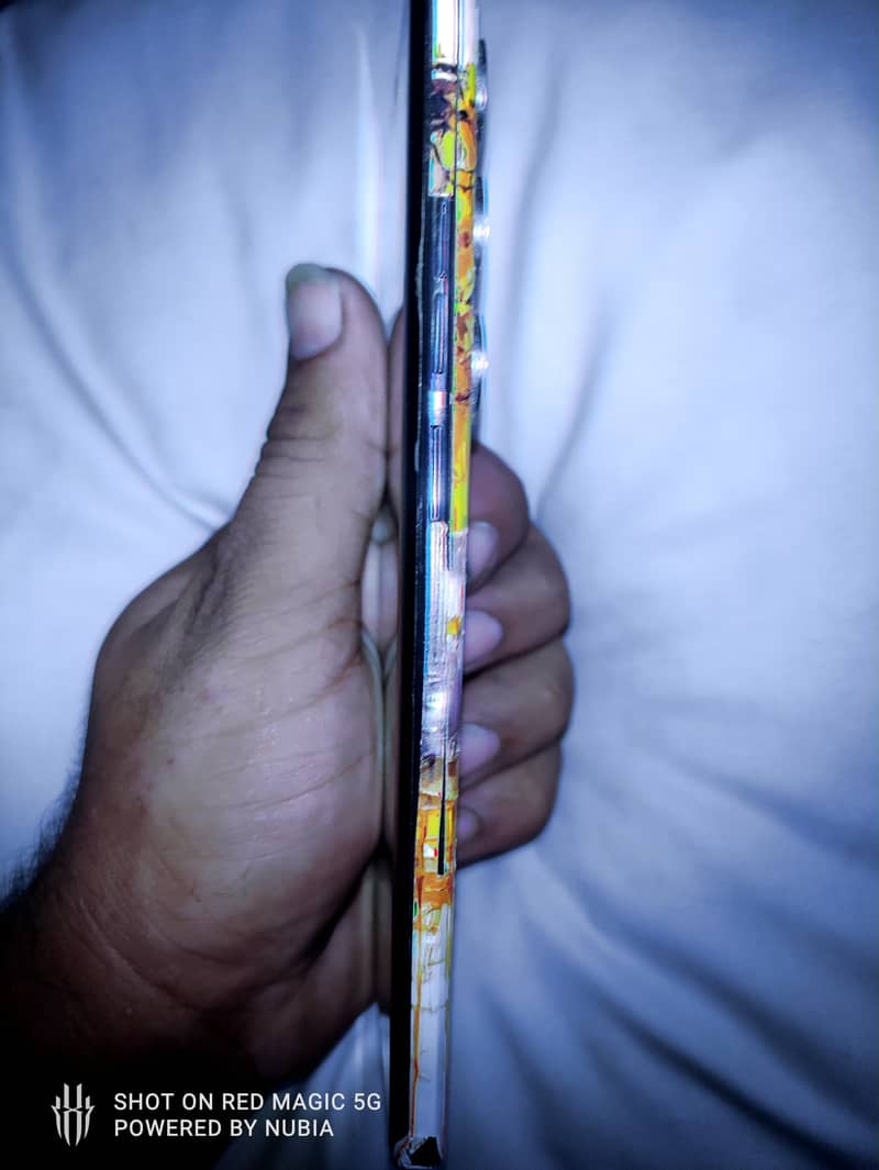 Tecno CAMON 40 Pro 4