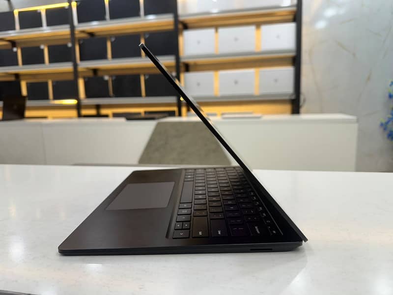 proline laptop store 1