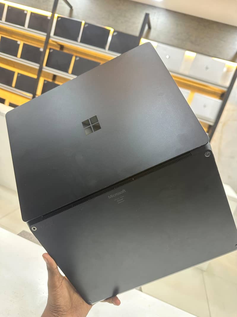 proline laptop store 4