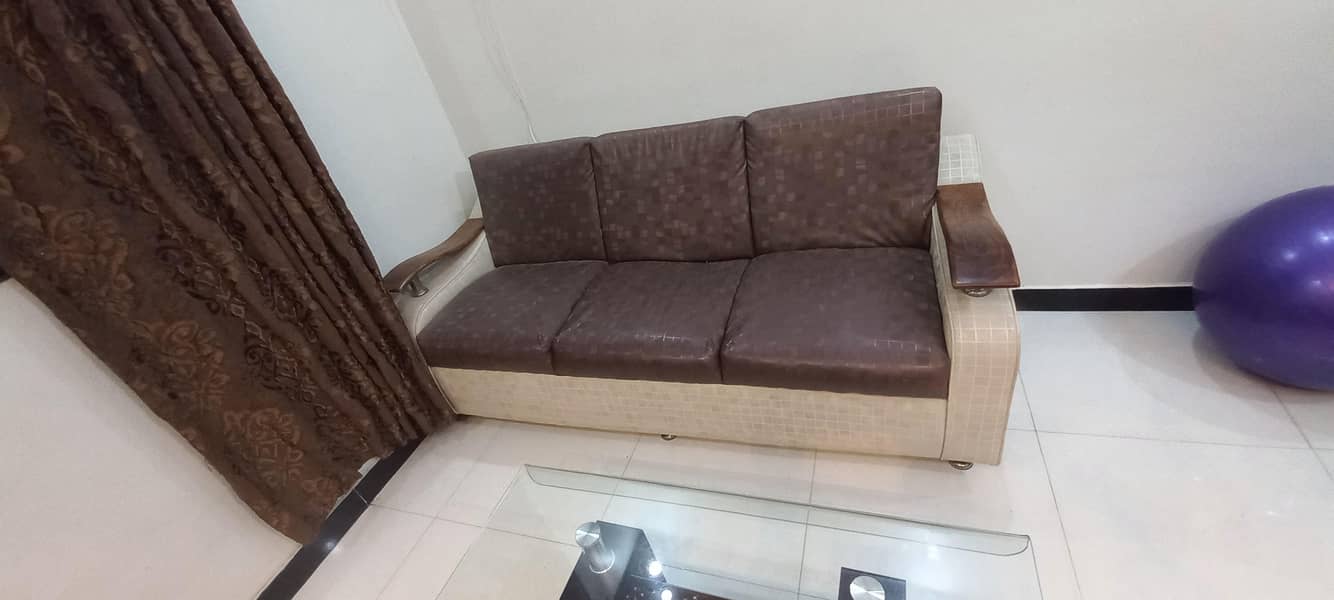 7 seaters sof set leader 2