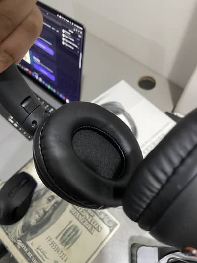 Lenovo headworn True wireless Bluetooth Earphone
