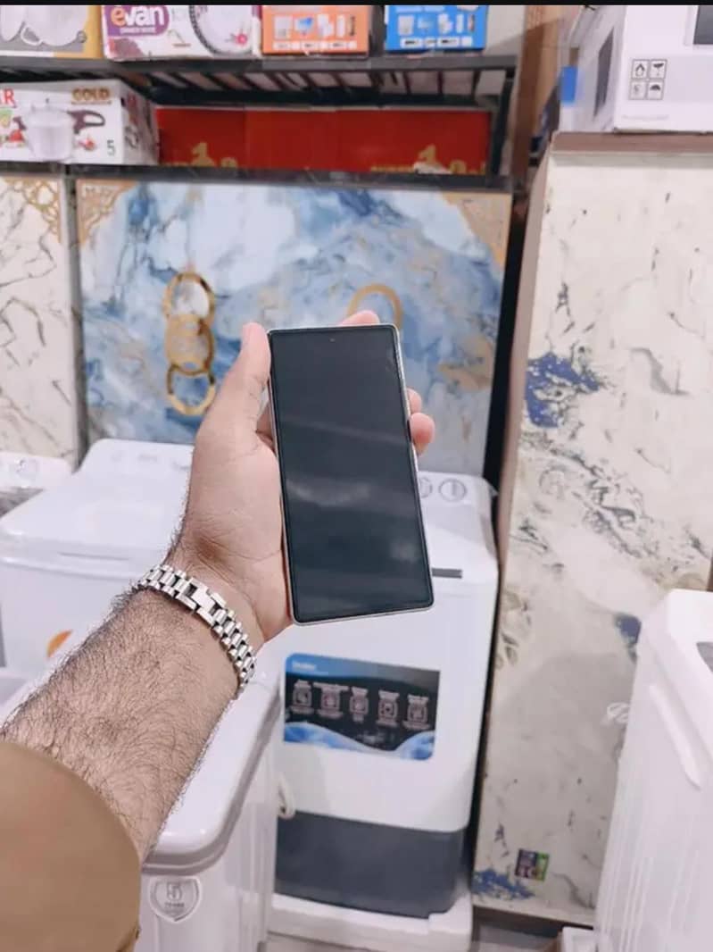 Google Pixel 7a 2