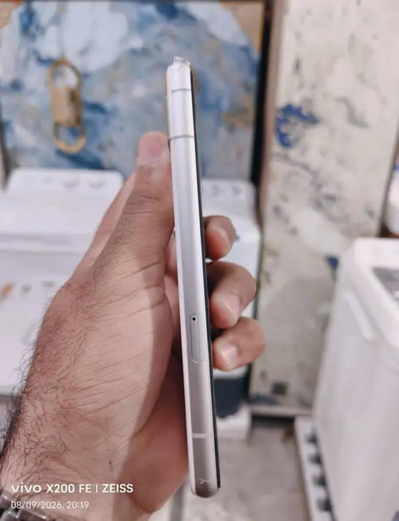 Google Pixel 7a 4