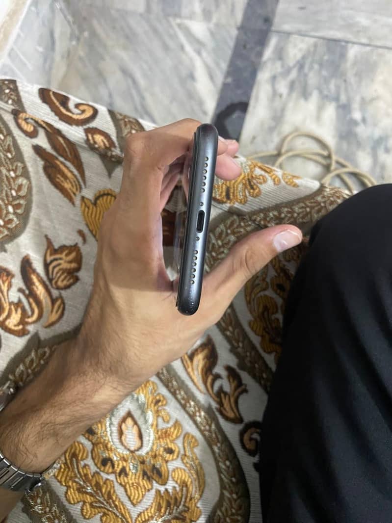 Apple iPhone 11 1