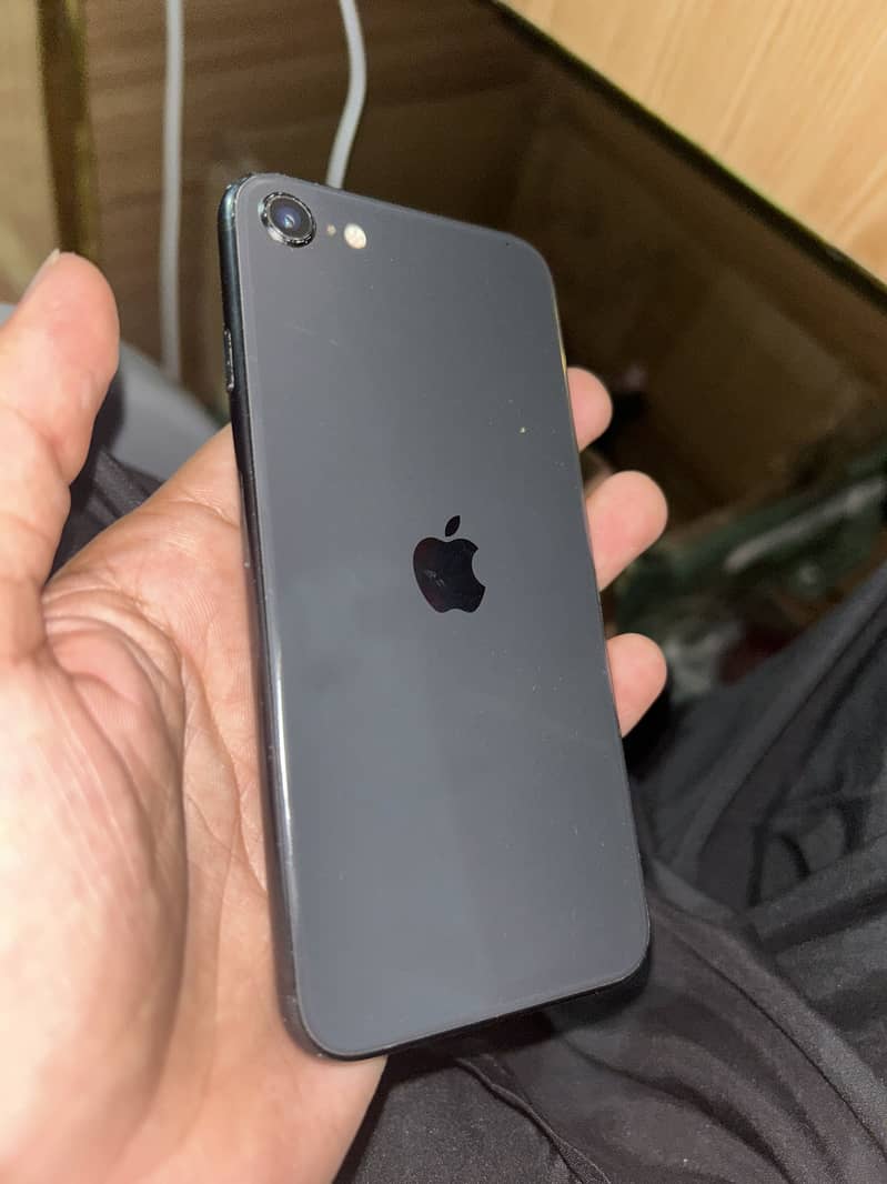 Apple iPhone SE 3