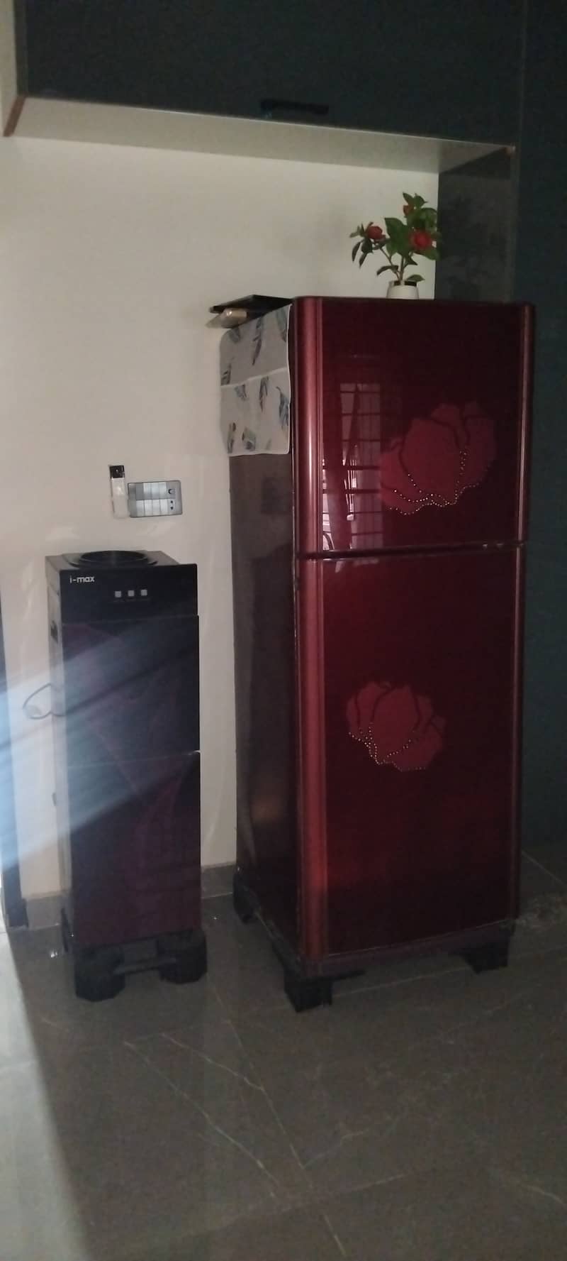 Refrigerator 0