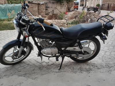 Suzuk GS 150 Special Edition