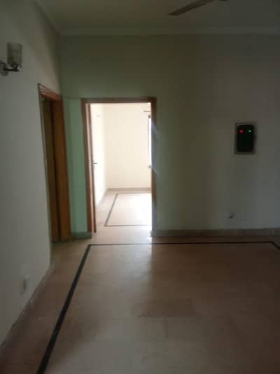 10MARLA UPPER PORTION PACE WOODLAND NEAR DHA PHASE 6