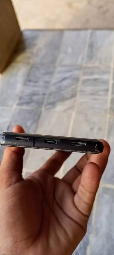 Google Pixel 7a with original charger exchange possible