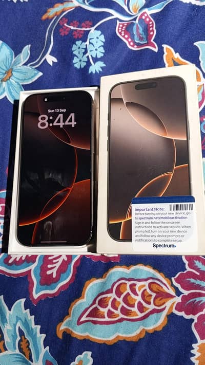 Apple iPhone 16 Pro jv