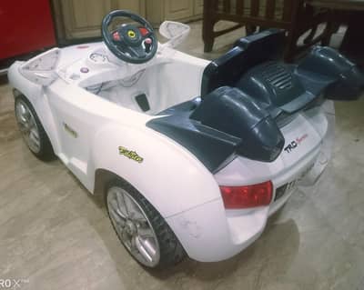 Luxury imported Big size kids car with remote All ok Running condition