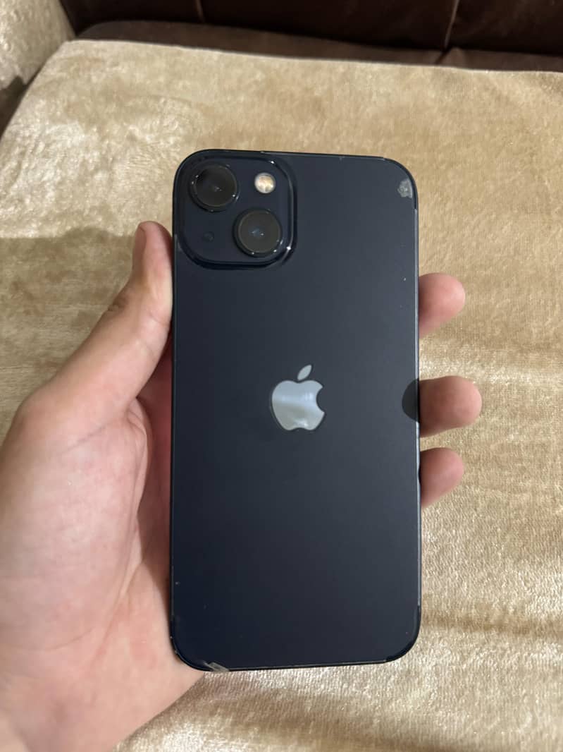 Apple iPhone 13 0