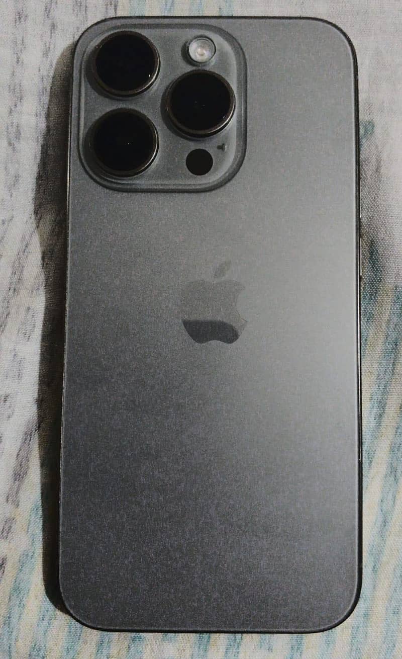 Apple iPhone 15 Pro 2