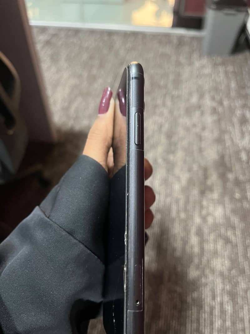 Apple iPhone 11 5