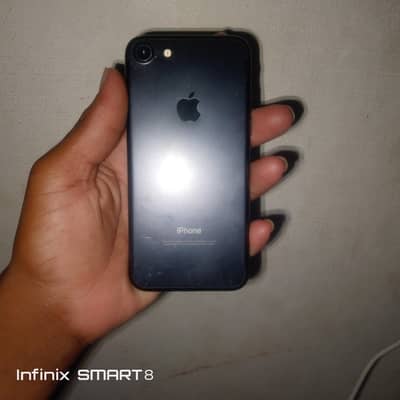 Apple iPhone 7