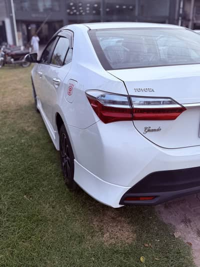 Toyota Altis Grande 2025
