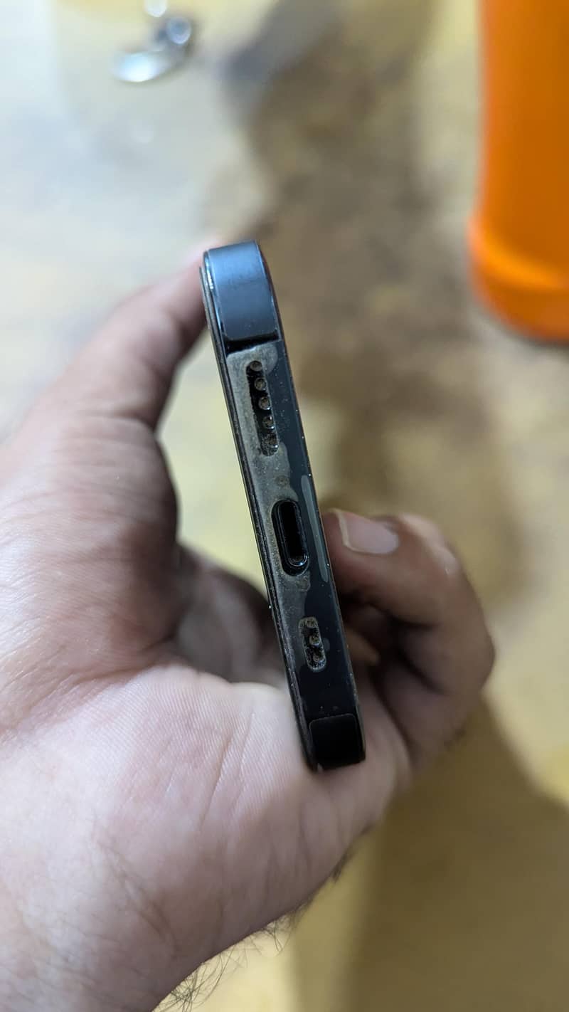 Apple iPhone 12 Pro 6