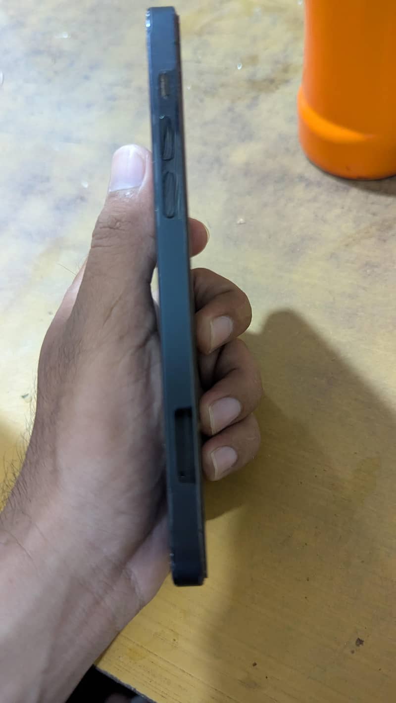 Apple iPhone 12 Pro 8