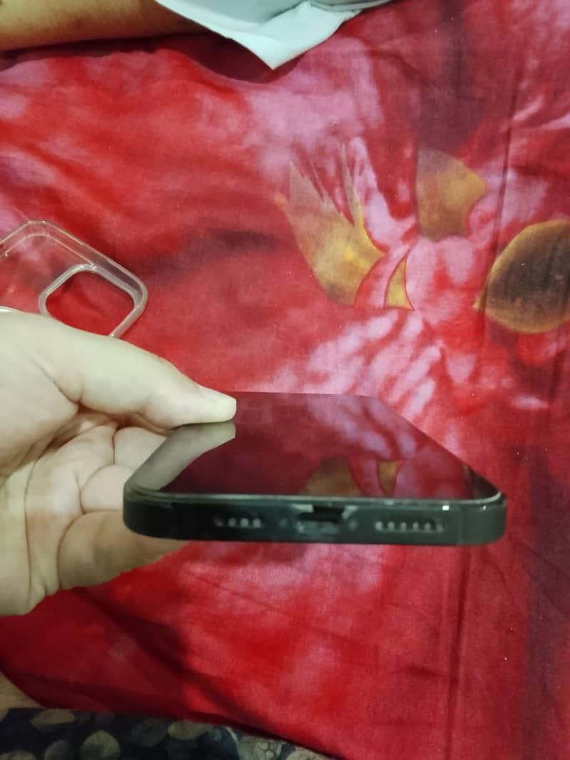Apple iPhone 14 Pro Max 3