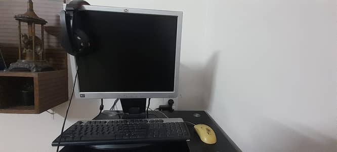 gaming rgb pc with whole setup