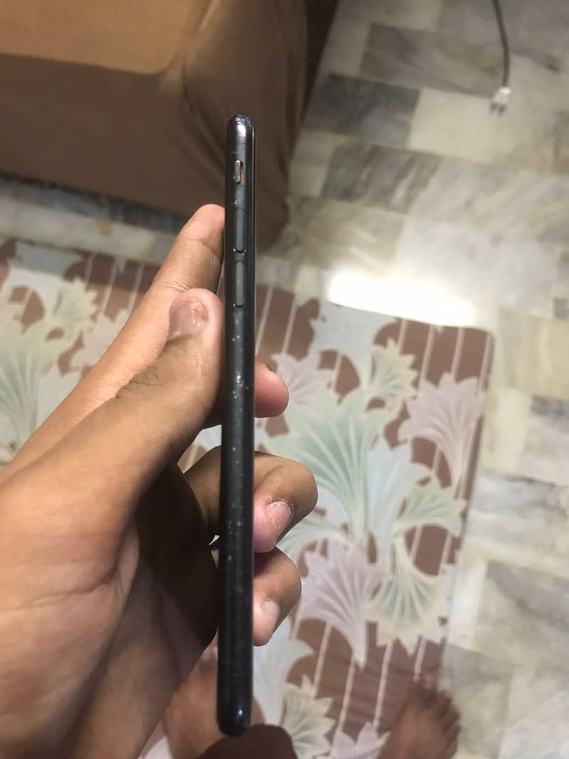 Apple IPhone 7 4