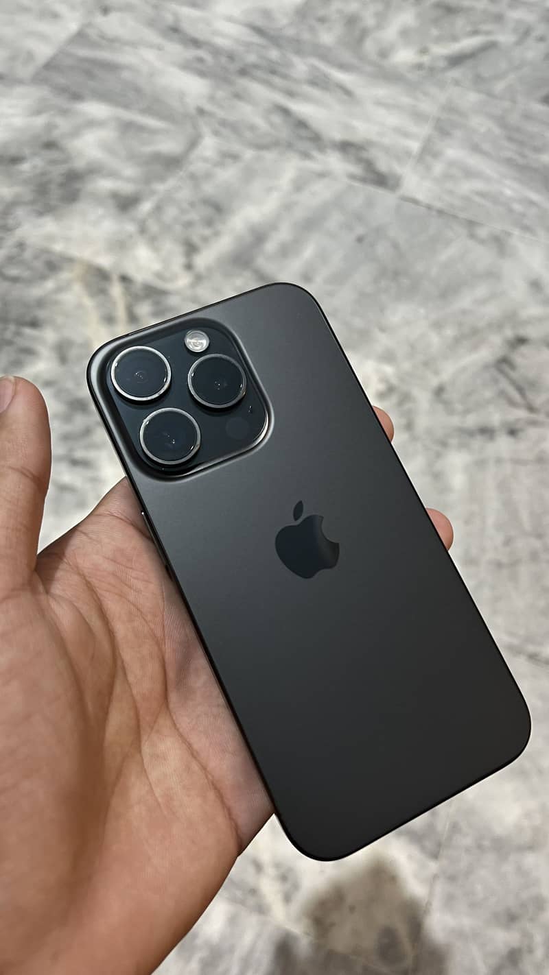 Apple iPhone 15 Pro 1