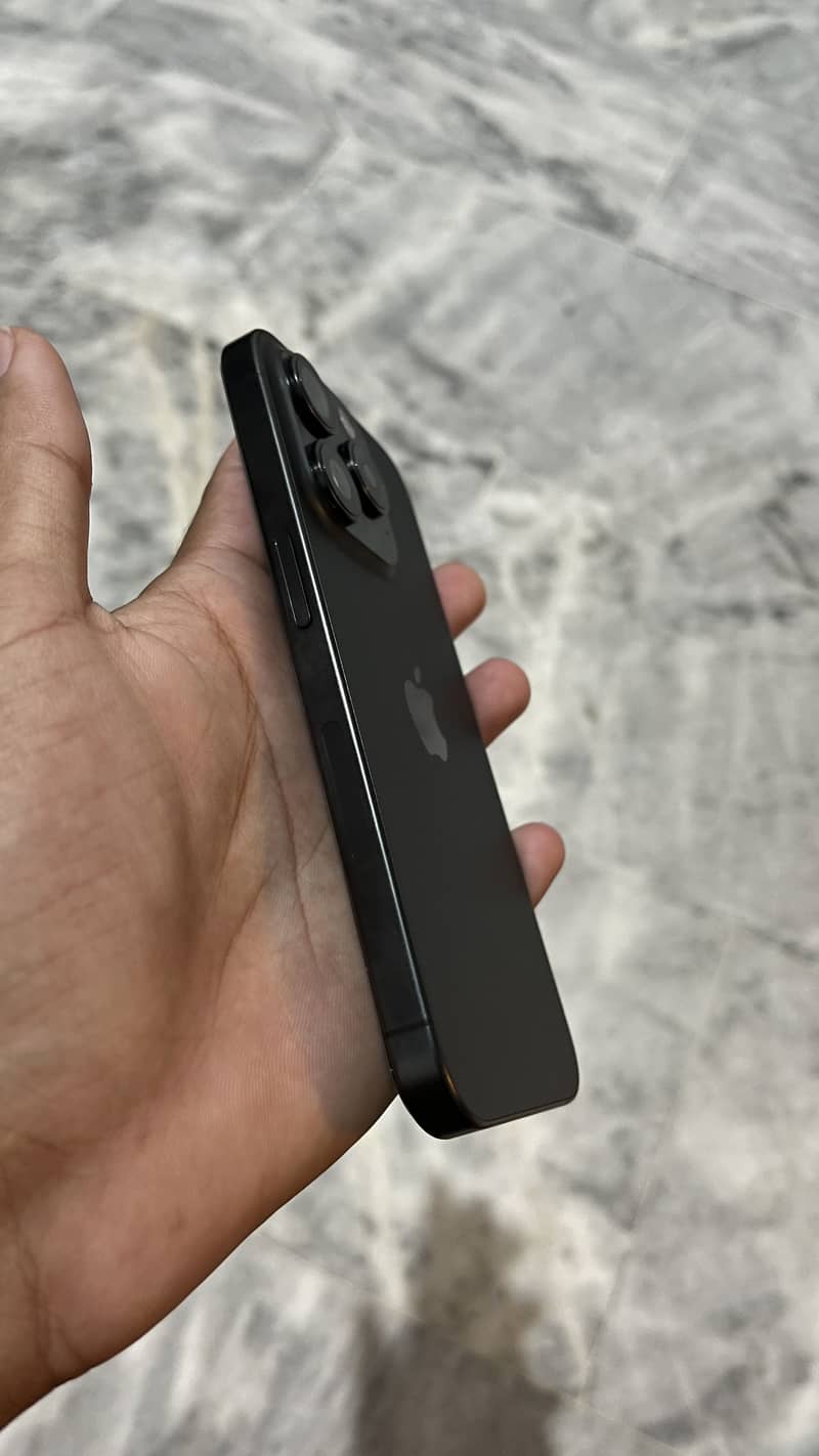 Apple iPhone 15 Pro 5