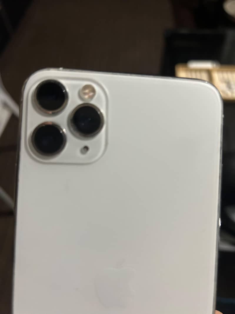 Apple iPhone 11 Pro Max 0
