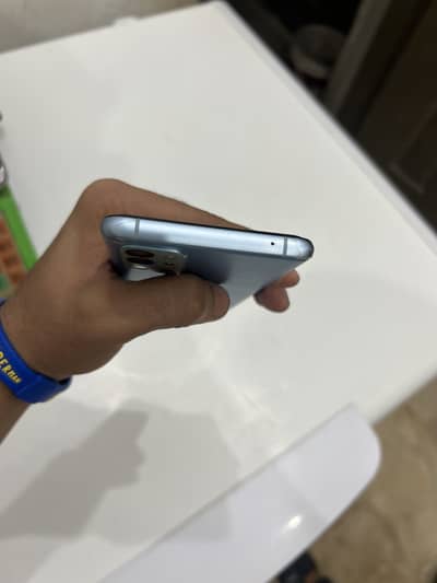 One Plus 9R