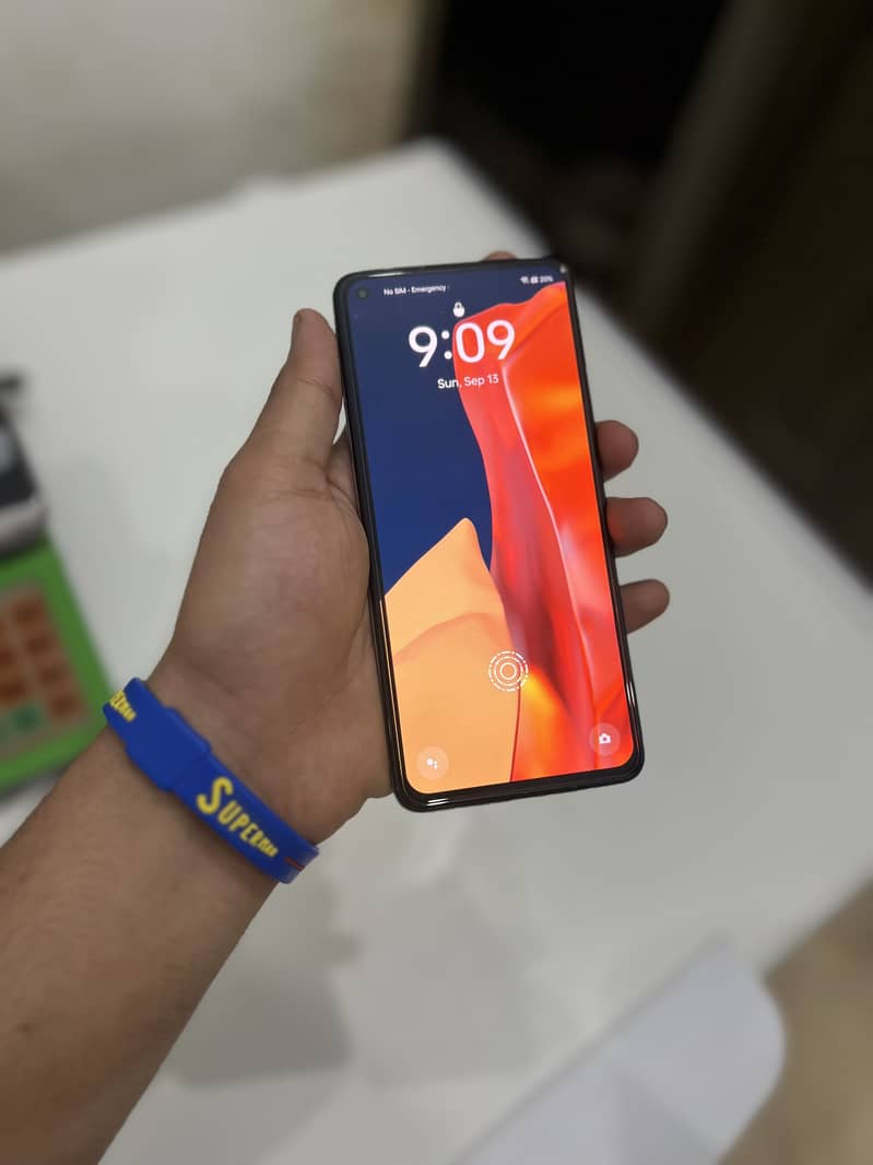 One Plus 9R 6