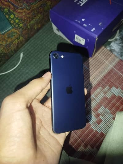 Apple iPhone SE