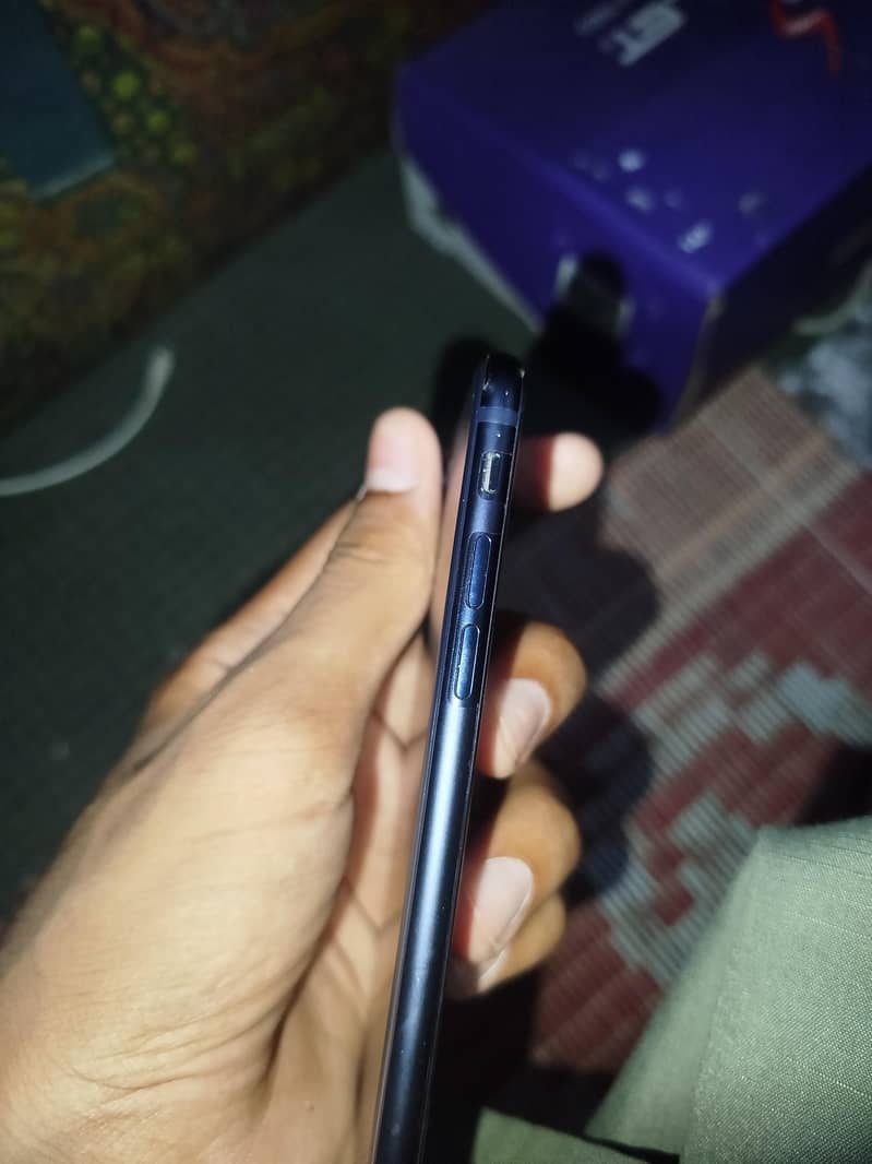 Apple iPhone SE 3