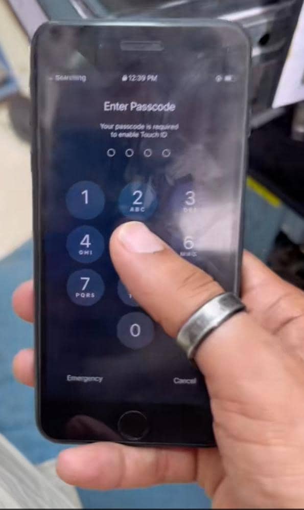 Apple iPhone 7 Plus 0
