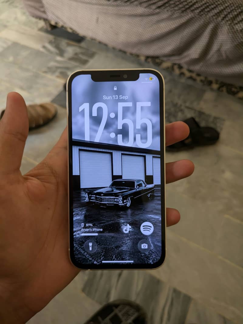 Apple iPhone 12 3