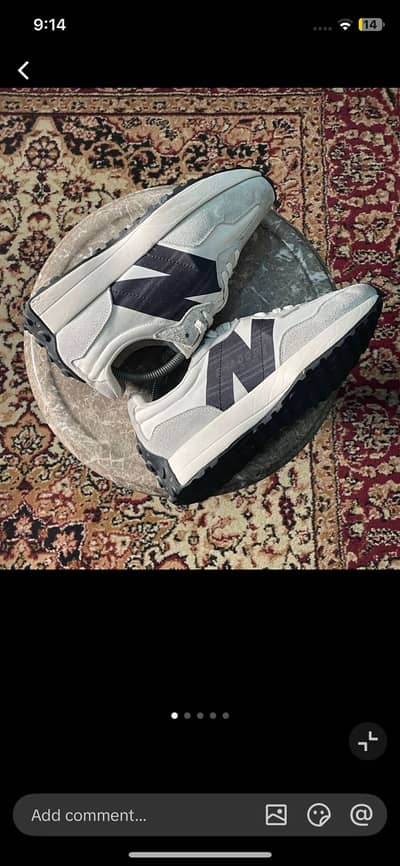 New balance shoes  10/9