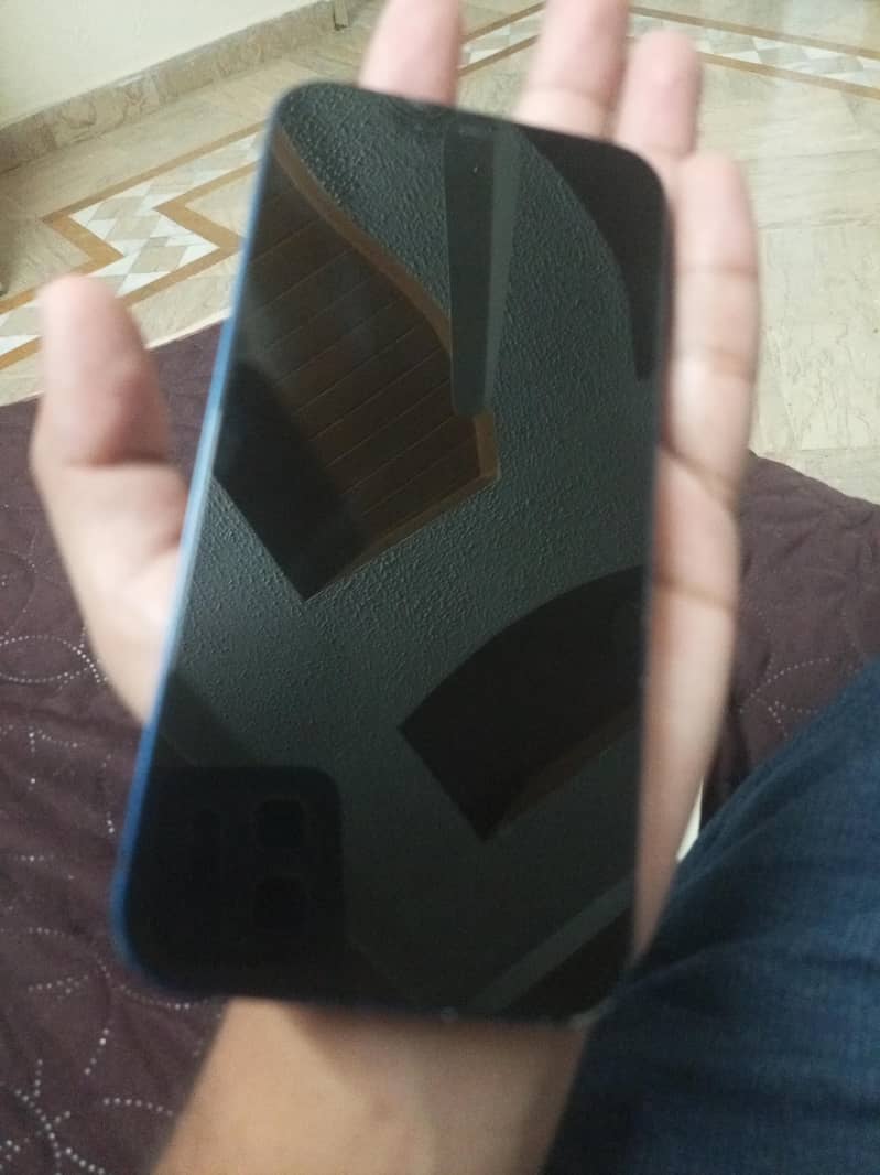 Apple iPhone 12 1