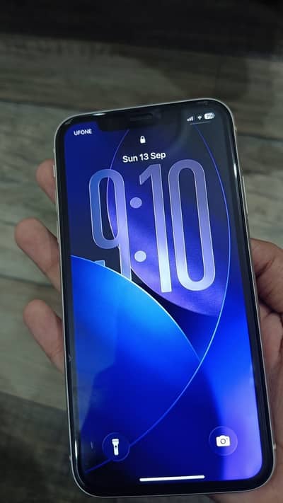 iPhone 11