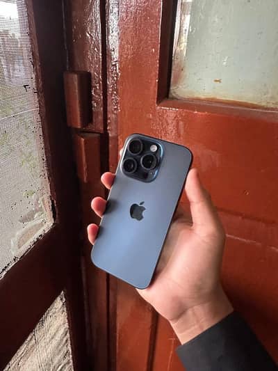 Apple iPhone 15 Pro