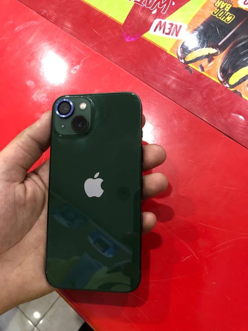 Apple iPhone 13 2
