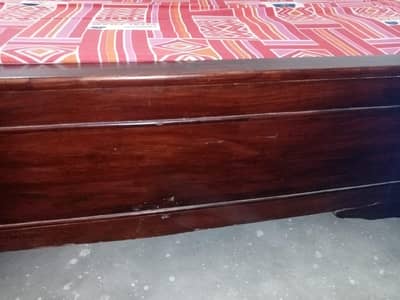 Queen bed with new mattress