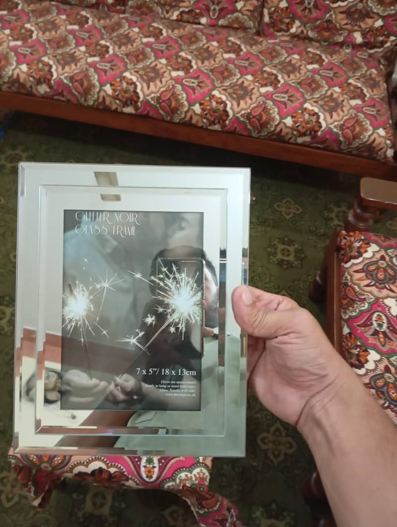 picture frame 4