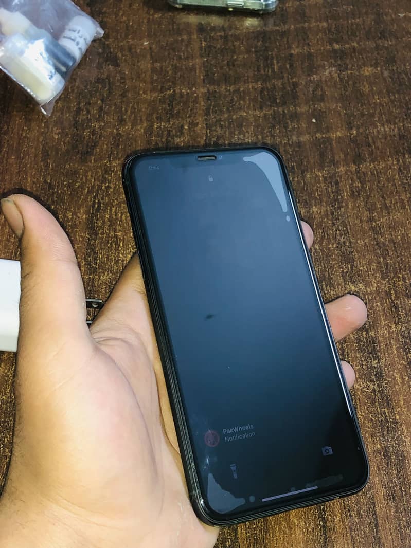 Apple iPhone 11 Pro Max 6