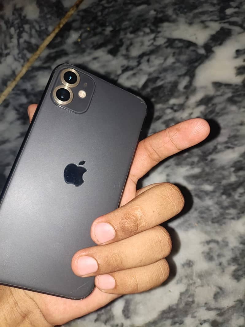 Apple iPhone 11 5