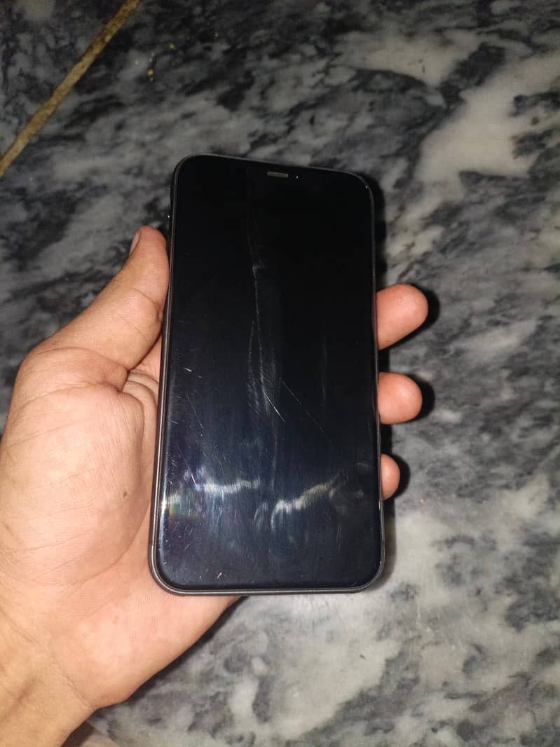 Apple iPhone 11 6