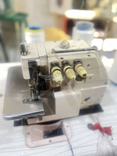 Ourlock 747 mechine head