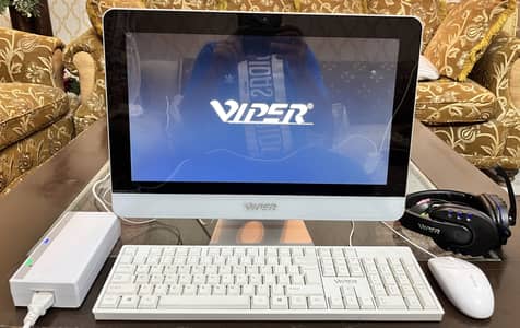 Viper Desktop PC | Like New | Complete Set