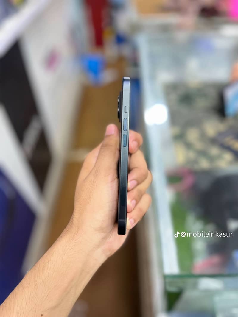 Apple iPhone 15 plus 0